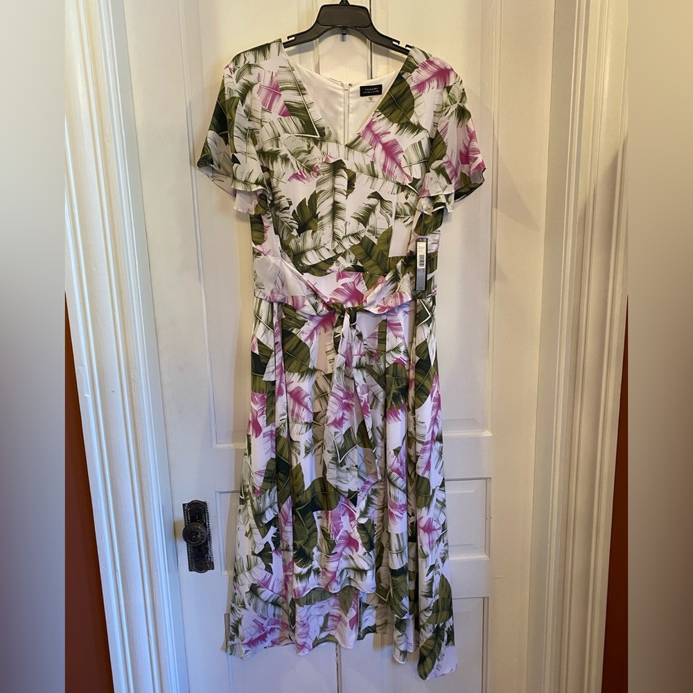 NWT Tahari ASL White/Lavender/Vine Palm Dress 18W